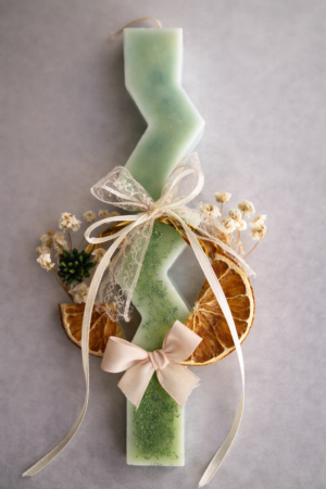 Easter Light with Wreath in Bloom No3