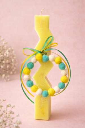 Easter Light with Pom Pom Wreath yellow